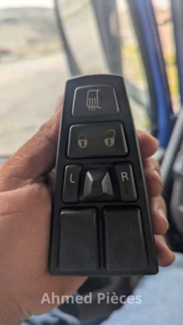 interrupteur-volvo-fhfm-zr-noafth-khrbayy-folfo-big-0