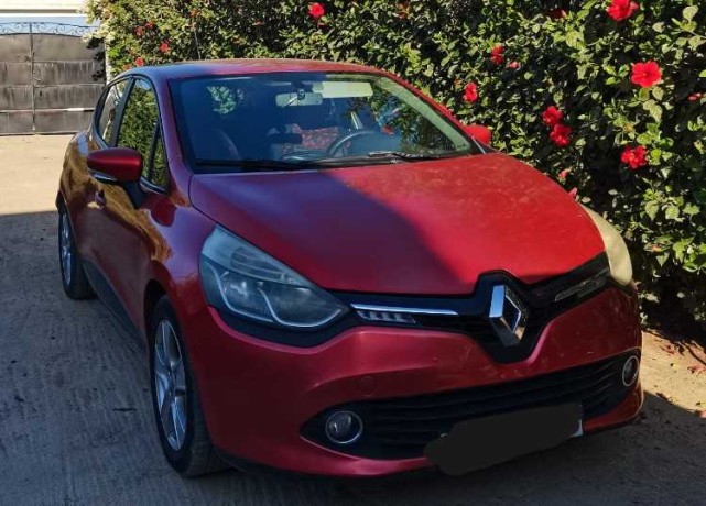 renault-clio-4-diesel-premiere-main-big-0