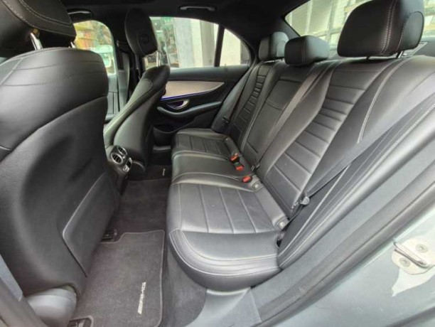 mercedes-classe-e220-big-0