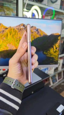 samsung-galaxy-s21-5g-128gb-6gb-ram-garan-big-0