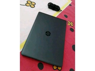 Hp i7 Double carte graphique Ram 8 Disc SSD