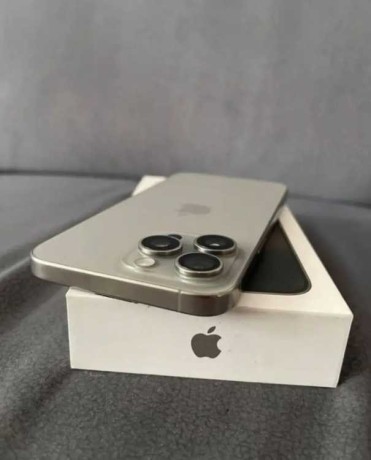 iphone-15-pro-max-big-0