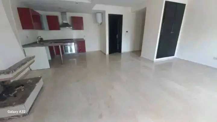 studio-loft-ouvert-vide-a-bourgogne-big-0