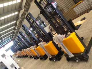 Gerbeur semi electric