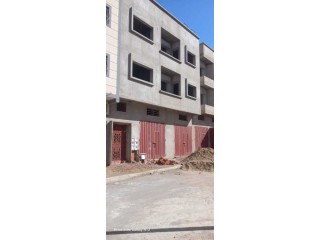 Vente maison à 2étages à Allaiance3 kenitra