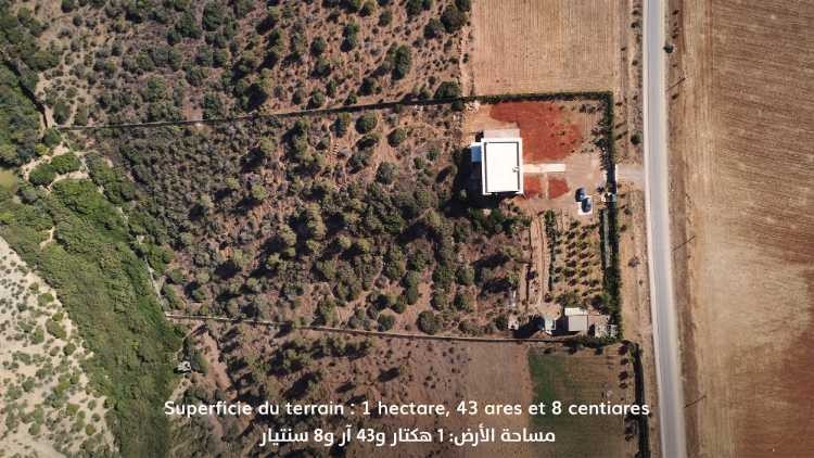 propriete-de-charme-a-vendre-143-ha-avec-villa-big-0