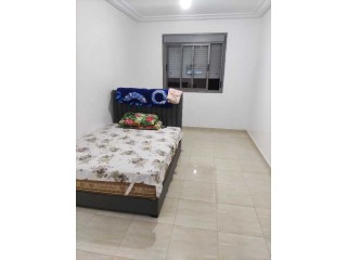 Appartement à louer (sémi meublé )