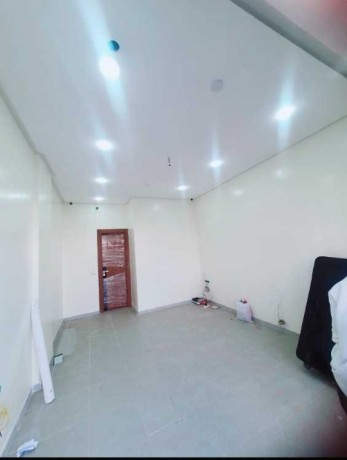 un-magasin-commercial-a-louer-big-0