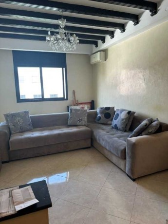 canape-en-l-a-vendre-bon-etat-big-0