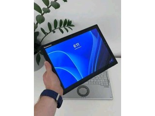 Pc et tablette i5 7ème Ram 8 Disc 256 SSD