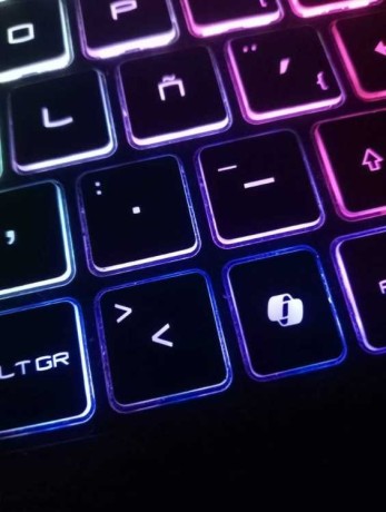 msi-katana-pc-gamer-ryzen-9-rtx-4070-32gb-ram-big-0