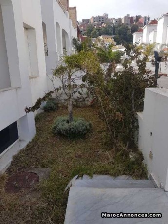 vente-villa-de-haute-gamme-proche-de-aswak-assalam-big-0