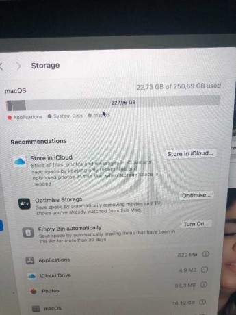 pc-macbook-pro-avendr-big-0