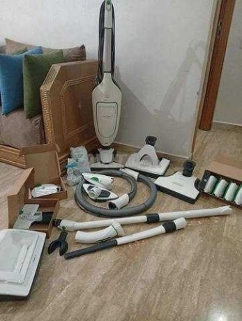 a-vendre-aspirateur-kobold-vk200-occassion-big-0