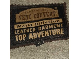 Blouson vintage en cuir patiné  véritable .