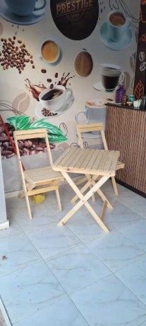 table-et-2-chaises-big-0