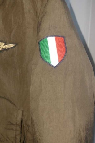 bomber-militaire-vintage-orne-dun-patch-italien-big-0