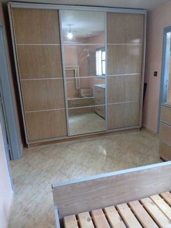 armoire-3-portes-coulissantes-avec-miroir-big-0