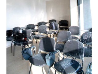20 Chaises Écritoires en Très Bon État (Importées)