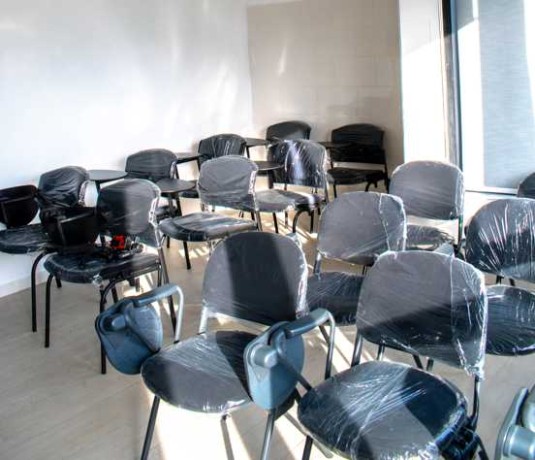 20-chaises-ecritoires-en-tres-bon-etat-importees-big-0