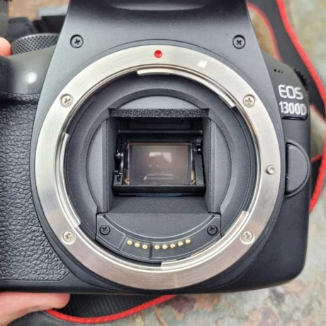 canon-eos-1300d-digital-big-0