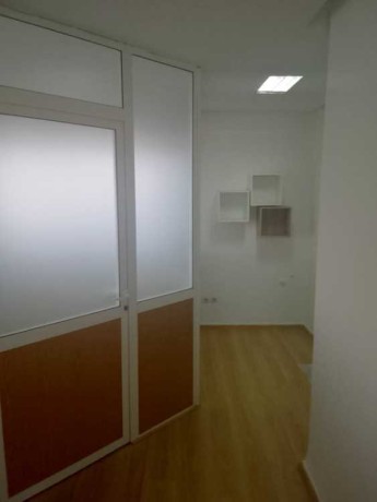 plateau-cloison-avec-ascenseur-garage-big-0