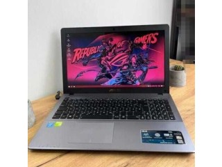 Asus i5 double Graphique Ram 8 Disc 1000