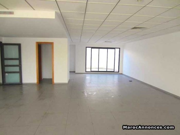 bureau-135-m2-a-vendre-ferme-bretonne-casa-big-0