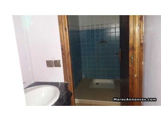 Appartement au 1 èr étage dans r + 2