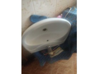 Lavobo et toilette