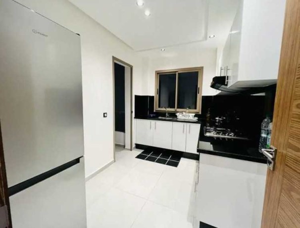 luxueux-appartement-avenue-med-5-big-0