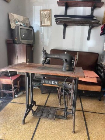 machine-a-coudre-singer-vintage-big-0