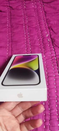 iphone-14-plus-couleur-starlight-jamais-active-big-0