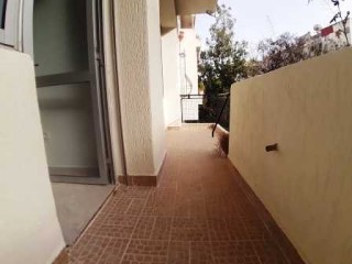 Appartement Vide et Neuf Rabat Hassan Balcon
