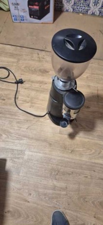 machine-a-cafe-professionnel-big-0
