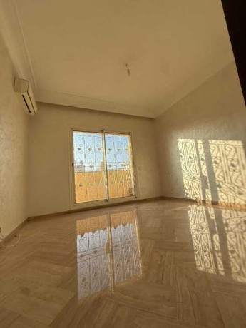 appartement-terrasse-a-louer-3-ch-les-princesses-big-0