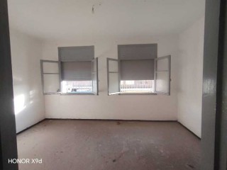 Bureau 1 etg en face mosque tarik
