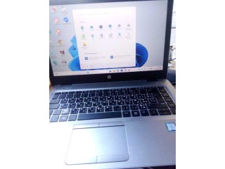 HP EliteBook I5 8eme Génération 256GoSSD 8GoRAM