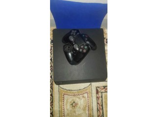 PLAY STATION 4