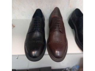 Stock chaussures hommes en cuir