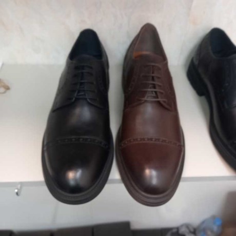 stock-chaussures-hommes-en-cuir-big-0