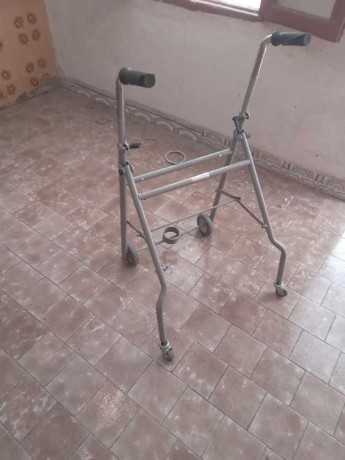 vends-materiel-medical-et-orthopedique-big-0