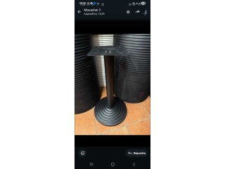 كراسي المقاهي والمطاعم