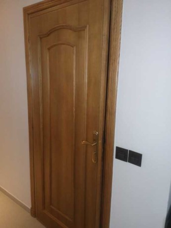 7-portes-a-vendre-big-0