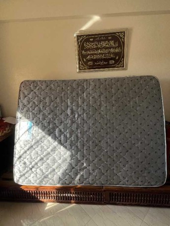 matelas-pour-deux-personnes-big-0