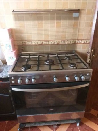 cuisiniere-zanusi-big-0