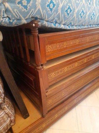sala-salon-marocain-bois-massive-en-tres-bon-etat-big-0