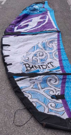 materiel-de-kitesurf-vente-lot-ou-a-lunite-big-0