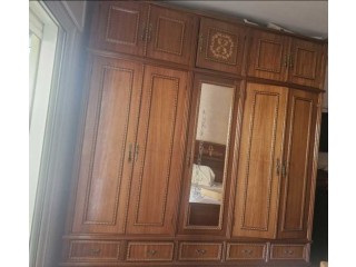 Grande armoire en bois massif Iroko
