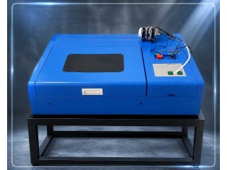 Machine CNC Laser CO₂ 50W, format 40×40 cm